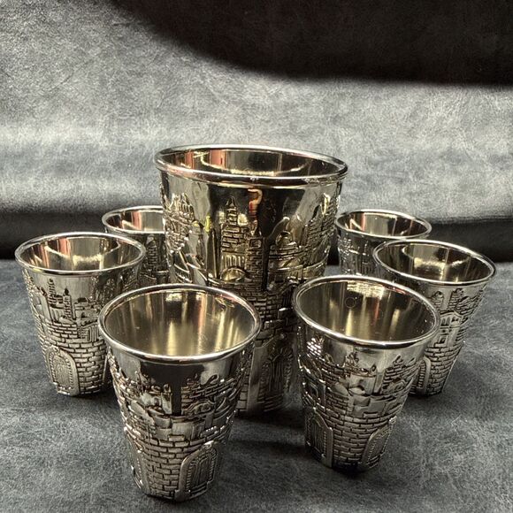 Karshi Jerusalem Motif Kiddush Fountain Cup & 6 Small Cups - Picture 2 of 8